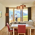 Residenz Tirol 公寓 *