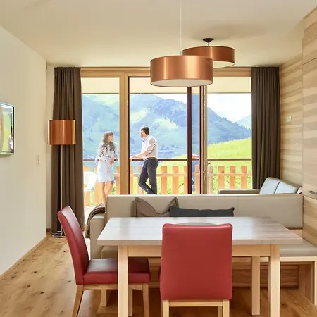 Residenz Tirol 公寓 *